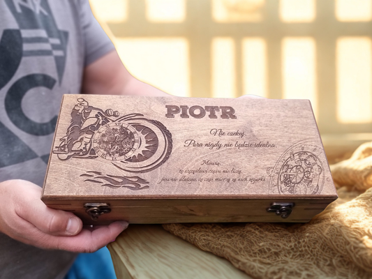 Personalised Wooden Watch Box for 4 Watches – Handmade Luxury Case