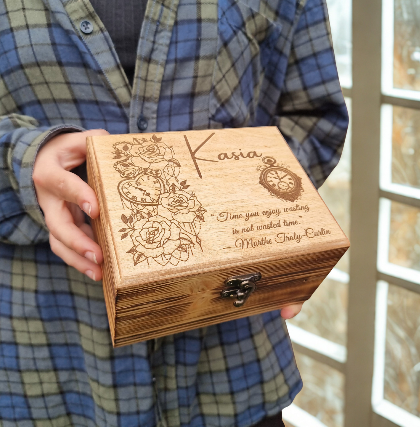 Personalised Wooden Watch Box for 2 Watches – Floral Engraved Luxury Case