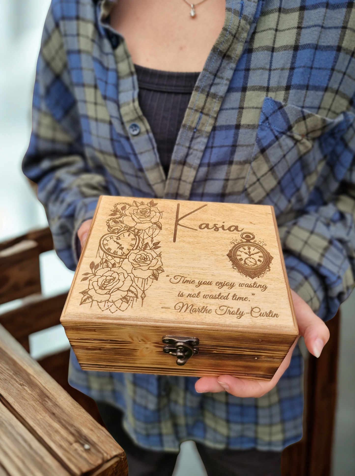 Personalised Wooden Watch Box for 2 Watches – Floral Engraved Luxury Case
