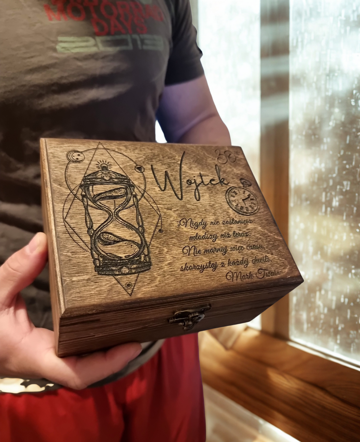 Personalised Wooden Watch Box for 2 Watches – Handmade Solid Wood Case